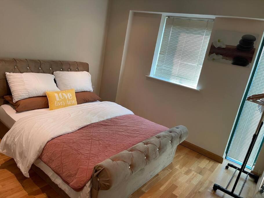בראדפורד 2 Bedrooms, 2 Bathrooms Stunning Penthouse City View מראה חיצוני תמונה